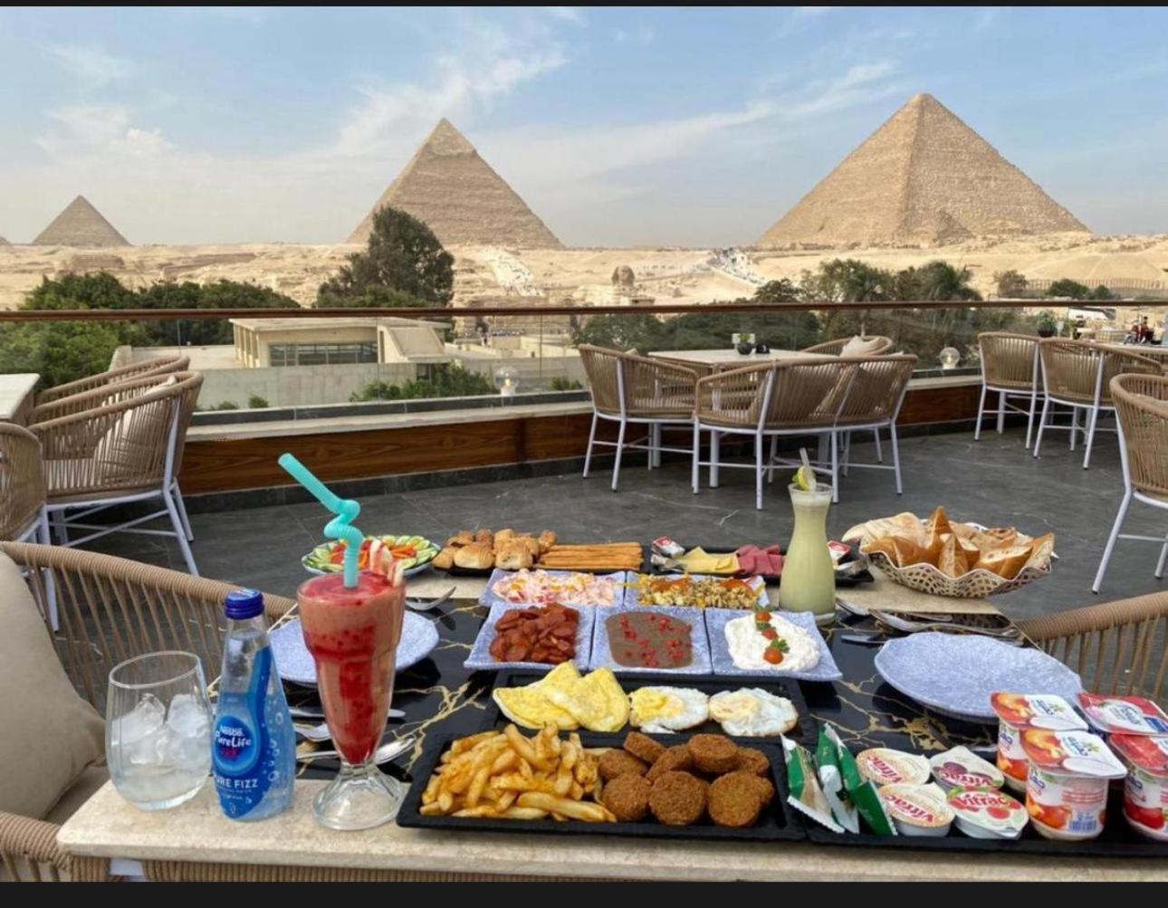 Hotel Pyramids Shadow